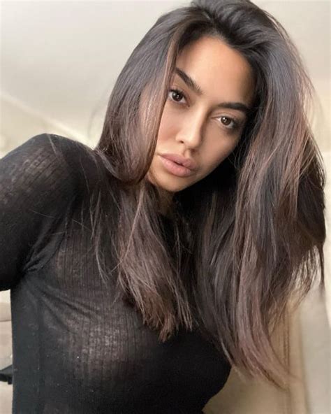 chanel ambra|𝗔𝗠𝗕𝗥𝗔•* (@ambrabgutierrez) • Instagram photos and videos.